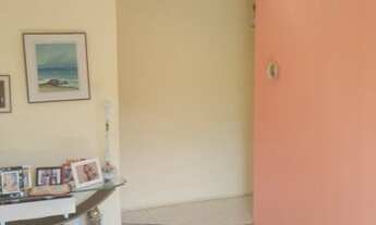 Imagem 5: Apto 3/4, dependência completa, armários, escada e garagem + estacionamento. Cond. Cataven