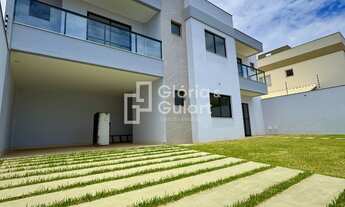 Imagem 2: Casa Duplex de 3 suítes com amplo quintal no Bairro Itapebussu em Guarapari