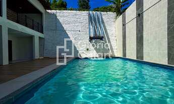 Imagem 3: Casa Duplex totalmente reformada em um conceito único com 5 quartos com área de lazer em G