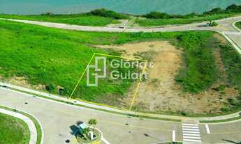 Imagem: Lote de 605m2 localizado no Condôminio