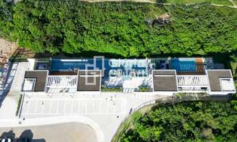 Imagem: Lote de 490m2 com vista para o mar localizado