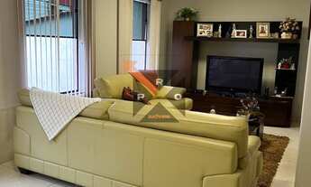 Imagem: Casa térrea com 232m² de área construída