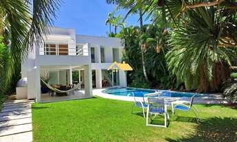 Imagem 2: Casa em Condomínio em Toque-toque Pequeno, São Sebastião-SP: 3 Quartos, 3 Suítes, 2 Salas