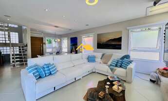 Imagem 6: Casa de alto padrão em condomínio: 4 quartos, 4 suítes, 2 salas, 4 banheiros, 2 vagas na J