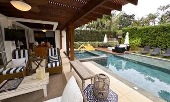 Imagem: Imóvel de alto padrão em condomínio exclusivo