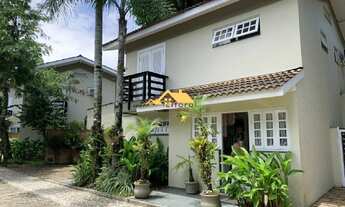 Imagem: Casa de Luxo em Condomínio à Venda em