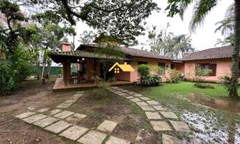 Imagem 2: Casa terrea em Condomínio à Venda em Camburi, São Sebastião-SP: 4 Quartos, 4 Suítes, 2 Sal