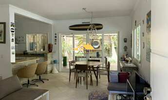 Imagem: Sobrado com ofurô, 4 quartos e 2 vagas