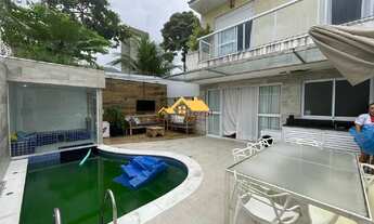 Imagem: Casa de Luxo em Condomínio à Venda em