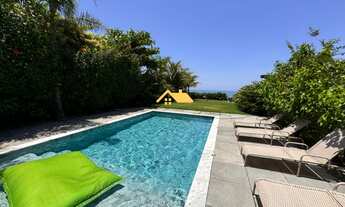 Imagem: Imóvel de luxo em condomínio à venda