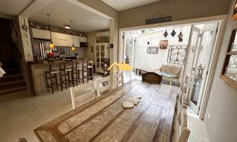 Imagem 1: Condomínio Azaleias em Juquehy, São Sebastião-SP: 4 Quartos, 2 Suítes, 2 Salas, 3 Banheir