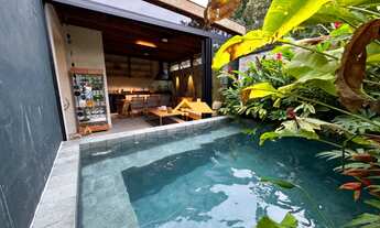 Imagem: Sobrado com 2 dormitorios e piscina a venda