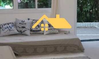 Imagem 2: Apartamento à venda em Juquehy, São Sebastião-SP: 1 quarto, 1 sala, 1 banheiro, 1 vaga de