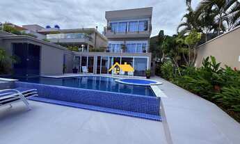 Imagem 4: SOBRADO FRENTE AO MAR COM PISCINA E SAUNA- 5 quartos, 5 suítes, 3 salas, 5 banheiros, 3 va