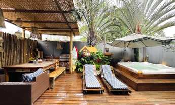 Imagem 3: Casa em Condomínio à Venda em Camburi, São Sebastião-SP 3 Quartos, 3 Suítes, 2 Salas, 3 B