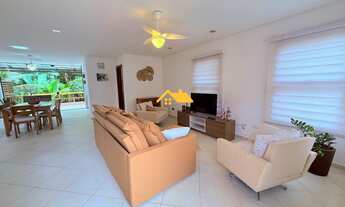 Imagem 2: Sobrado em Condomínio à venda em Juquehy, São Sebastião-SP com 3 quartos, 3 suítes e 136m²