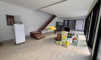 Imagem 2: Sobrado novo à venda em Juquehy, São Sebastião-SP! 3 quartos, 3 suítes, 2 salas, 4 banhei