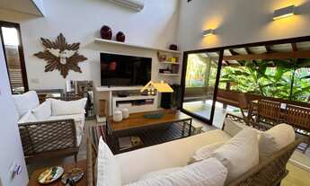 Imagem 2: Casa de Luxo em Condomínio à Venda em Camburi, São Sebastião-SP: 5 Quartos, 3 Suítes, 4 Ba