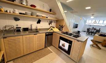 Imagem 2: Casa em Condomínio à Venda em Barra do Sahy, São Sebastião-SP 3 Quartos, 1 Suíte, 2 Salas