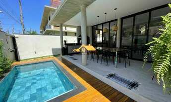 Imagem: Casa em Condomínio na Avenida Mae Bernarda