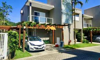 Imagem: Sobrado a Venda em Camburi - São Sebastião-SP