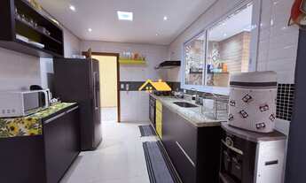 Imagem 7: Casa com piscina em Camburi, São Sebastião-SP: 3 Quartos, 3 Suítes, 2 Salas, 3 Banheiros