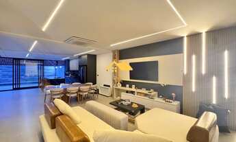 Imagem 2: Casa em Condomínio de Luxo em Juquehy, São Sebastião-SP: 4 Quartos, 4 Suítes, 2 Salas, 4 B