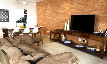 Imagem: Casa de Luxo em Condomínio à Venda ou