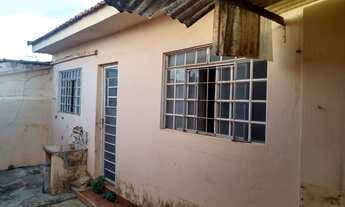 Imagem 7: Casa com edícula no centro de Boituva - SP