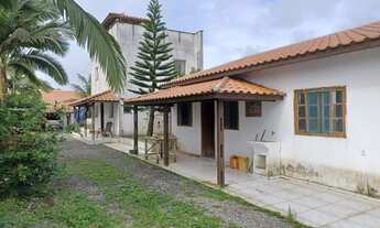 Imagem 5: Imperdível! Venda de 3 Casas em Terreno Único a 50m da Praia em Guaratuba-PR, Bairro Coroa