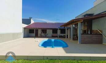 Imagem 3: Casa à venda em Guaratuba-PR, bairro Coroados: 3 quartos, 1 suíte, 2 banheiros, 130m². Pis