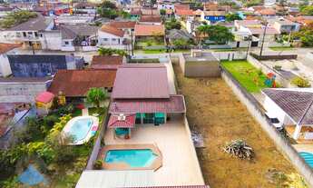 Imagem 4: Imperdível: Casa à venda em Guaratuba-PR, bairro Coroados, 4 quartos, 1 suíte, 1 sala, 2 b