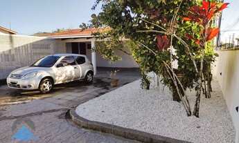 Imagem 3: Imperdível: Casa à venda em Guaratuba-PR, no bairro Coroados, com 4 quartos, 4 banheiros e