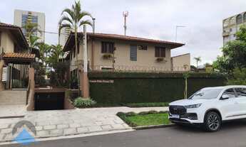 Imagem 2: Casa à venda em Curitiba-PR, Alto da Rua XV, 3 quartos, 1 suíte, 2 salas, 3 banheiros, 154