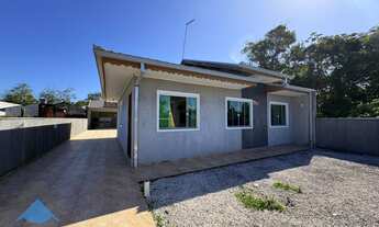Imagem 2: Casa à Venda com piscina (Porteira fechada) em Guaratuba-PR, Bairro Eliane: 4 Quartos, 1 S