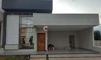 Imagem: Casa Térrea com espaço para fazer piscina