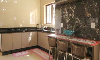 Imagem: Lindo Sobrado Localizado Em Região Privilegiada