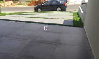 Imagem 2: Casa em condomínio fechado, com 2 dormitórios sendo 1 suíte, 133 m2, preparada para ar con