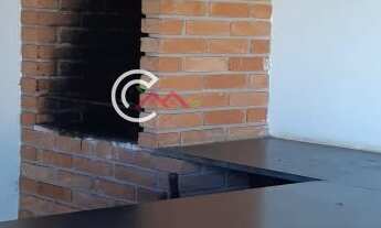 Imagem 5: Chácara com 330 m2 possui 4 quartos, 1 suíte, piscina, churrasqueira, poço artesiano, 5 va