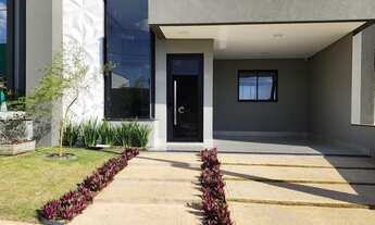 Imagem 4: Linda casa com 140 m2, 3 dormitórios, 1 suíte com closet, móveis planejados, 2 vagas de ga