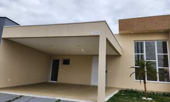 Imagem 2: Casa em condomínio com 3 dormitórios, 1 suíte master, 178 m2, piscina, 2 vagas cobertas, e