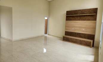 Imagem 3: Casa em condomínio com 3 dormitórios, 1 suíte master, 178 m2, piscina, 2 vagas cobertas, e