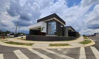 Imagem 2: Linda casa de esquina com 3 suítes, 219 m2, piscina, deposito, despensa, 4 vagas, escritór