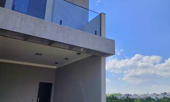 Imagem 4: Lindo sobrado em condomínio, com 4 dormitórios, 2 suites, amplo quintal, 3 vagas de garage