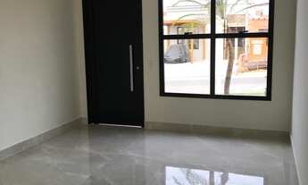 Imagem 2: Sobrado com 3 dormitórios, 180 m2, piscina, depósito, 2 vagas de garagem, entrada de servi