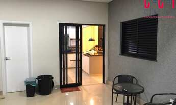 Imagem 6: Casa com 3 dormitórios, 1 suíte, 170 m2, piscina, 2 vagas de garagem, espaço gourmet com c