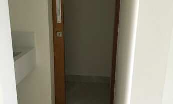 Imagem 6: Sobrado com 3 dormitórios, 180 m2, piscina, depósito, 2 vagas de garagem, entrada de servi