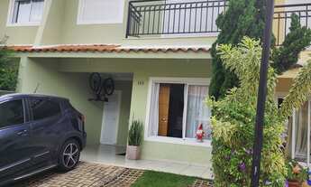 Imagem: Sobrado Lindo. Em condomínio Fechado