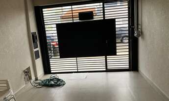 Imagem 3: Casa com 2 dormitórios, 1 suíte, 72 m2, 2 banheiros, garagem fechada com portão eletrônico