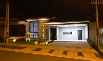 Imagem 6: Casa com 3 suítes, sendo 1 master, 198 m2, escritório, piscina aquecida, móveis planejados